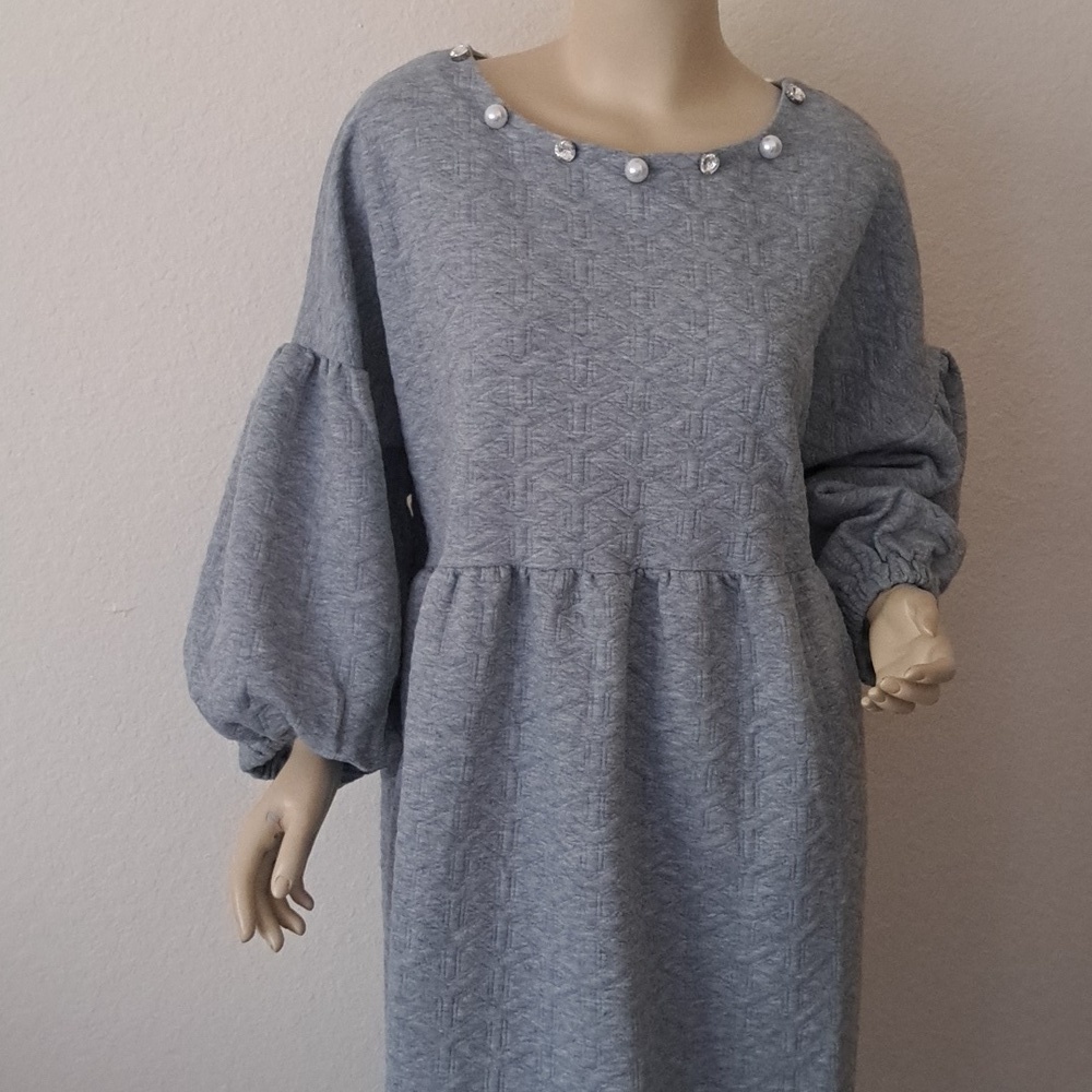 Gray Dress with Pearl and Rhinestone Accents Balloons Sleeves - Picture 8 of 9